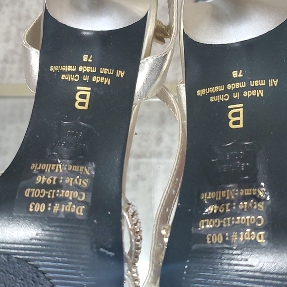 BAKERS - Gold shoes open toe size 7B - Picture 4 of 8